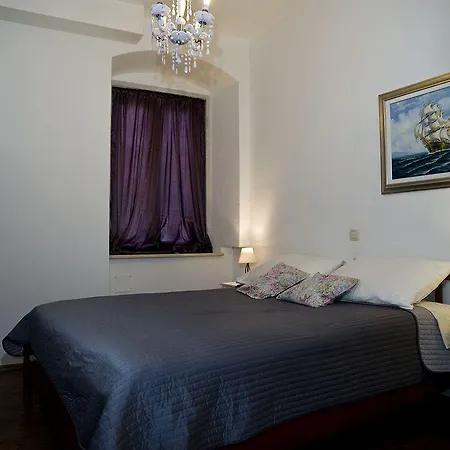 Gasthuis Captain's 4*