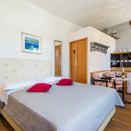 Captain's Гостевой дом Сплит